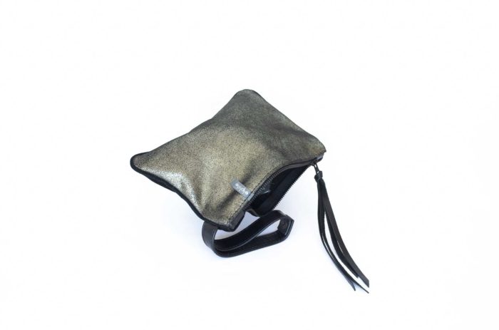 Image of the shiny bronze leather purse handmade by elphile.