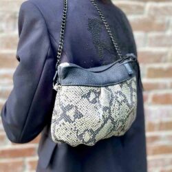Small pleated bag in leather